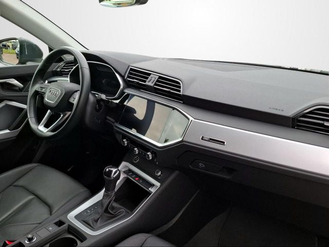 Q3 35 TFSI S-TRONIC ADVANCED