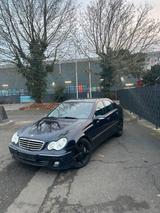 Mercedes-Benz Mercedes Benz C320 - gebrauchte Mercedes-Benz C 320 aus dem Jahr 2006