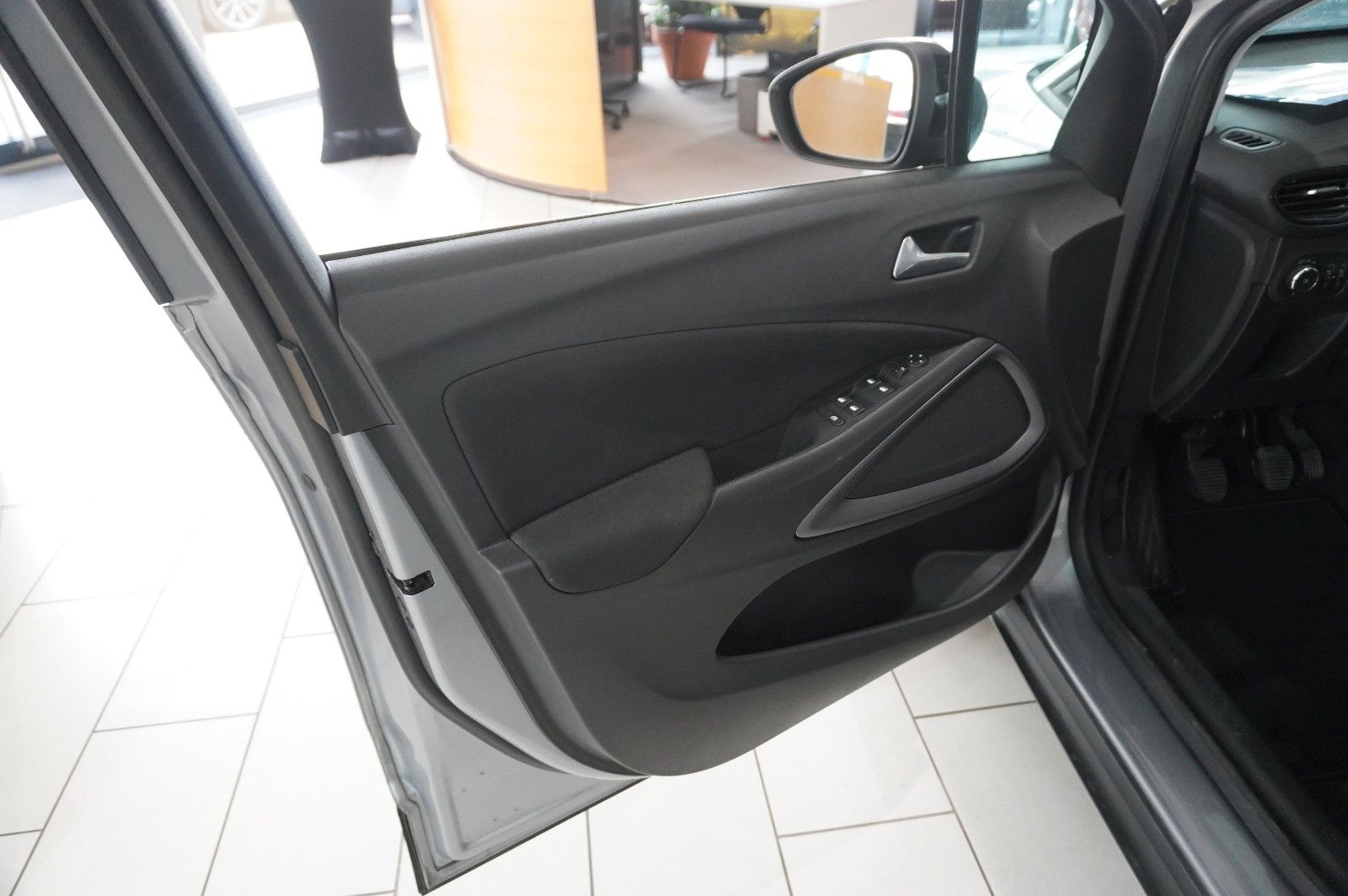 Fahrzeugabbildung Opel Crossland (X) 1.2 EDITION NAVI/LED/KAMERA/DAB+