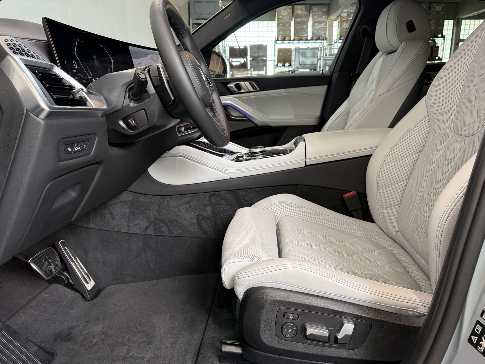 Fahrzeugeinzelansicht 11 Fahrzeugabbildung BMW X6 xDrive30d M Sport Gestiksteuerung HK HiFi