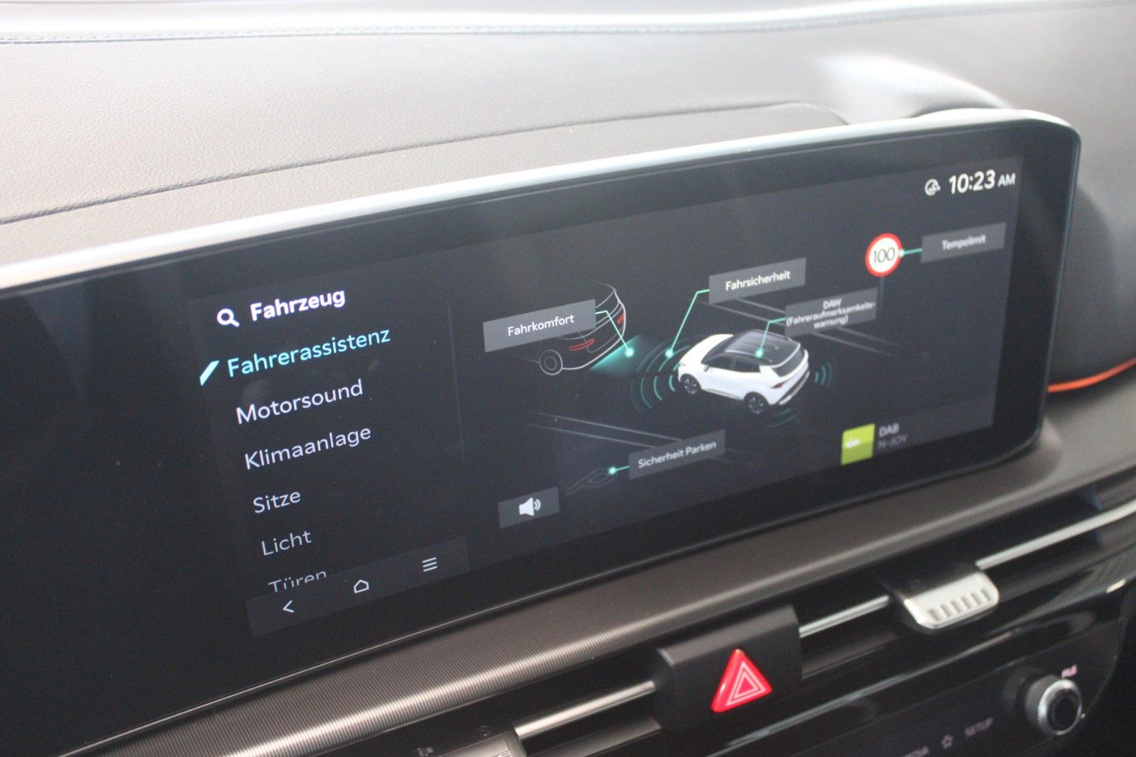 Fahrzeugabbildung Kia Sportage 1.6 T-GDI GT-Line Automatik SOUND-PAKET