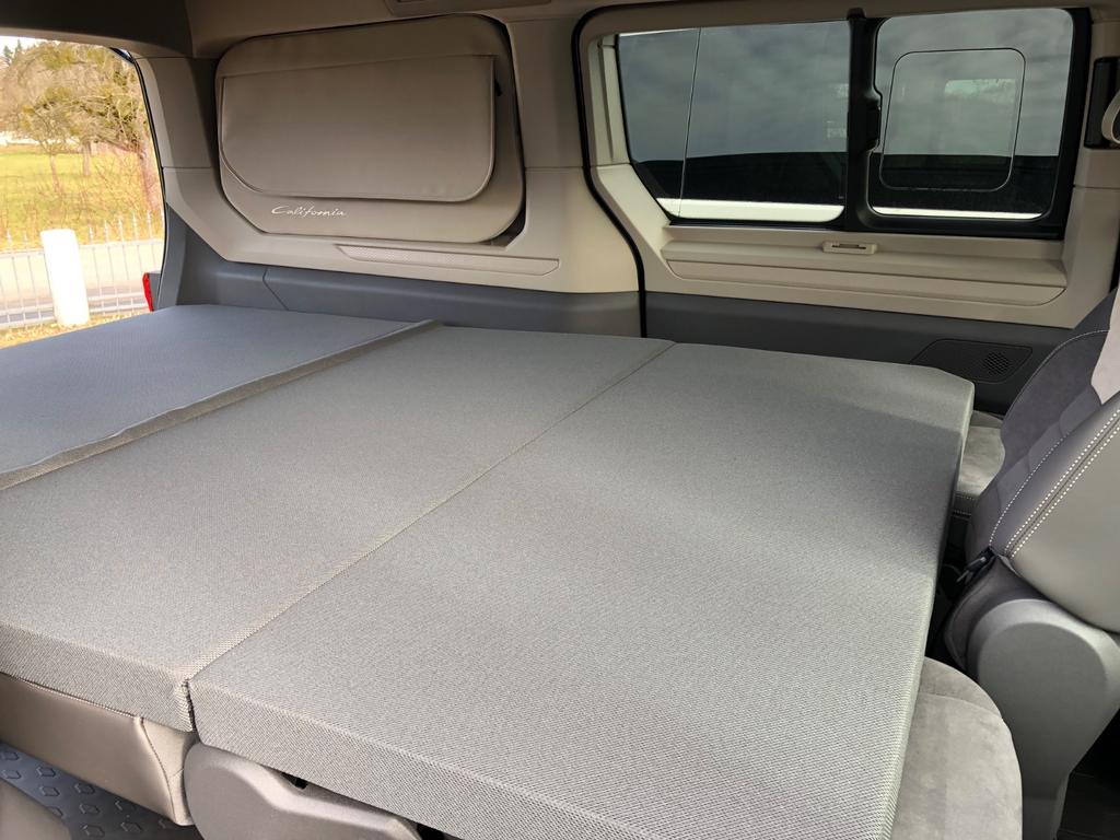 Volkswagen T7 California