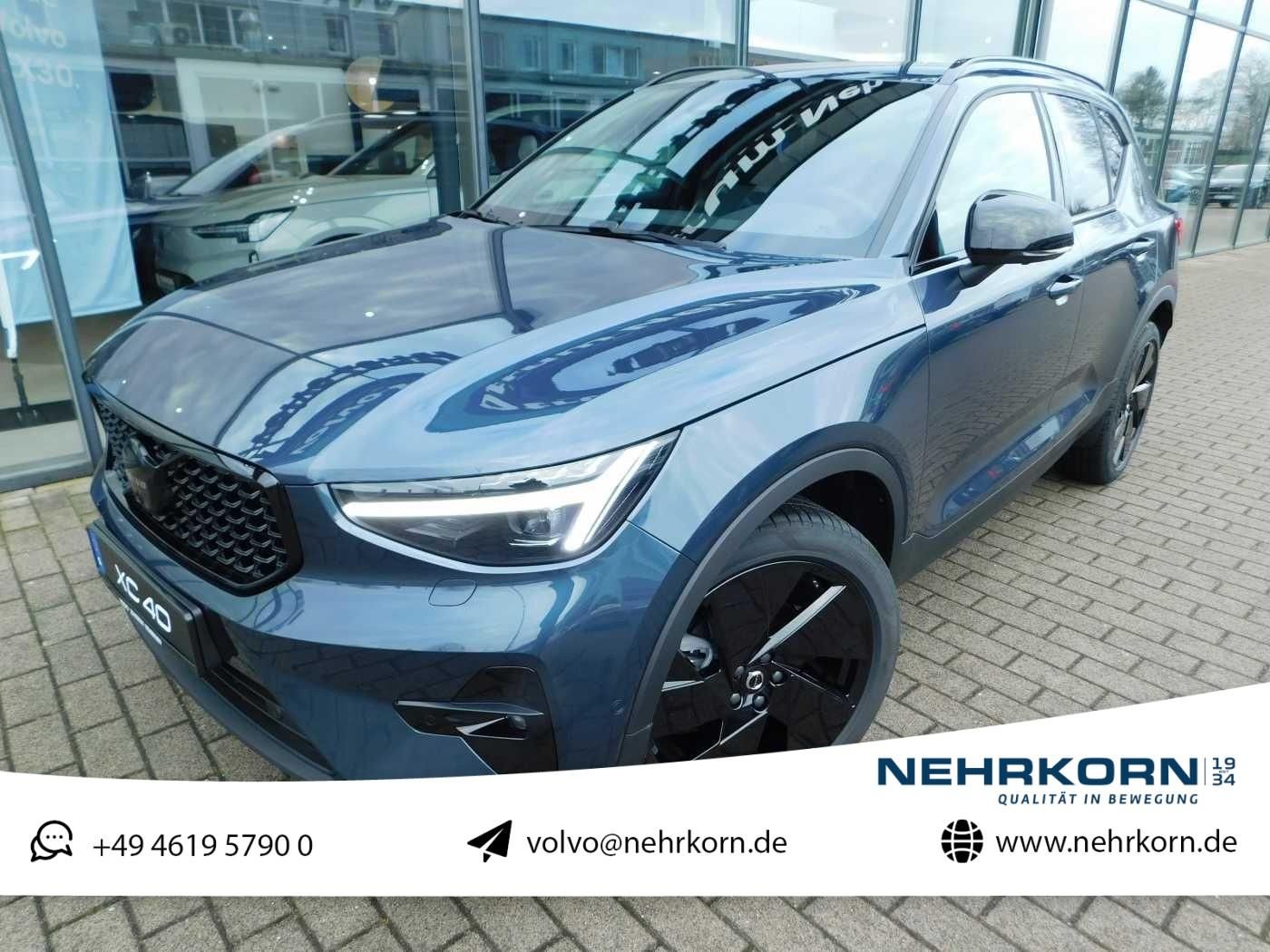 Fahrzeugabbildung Volvo XC40 B4 Plus Black Edition
