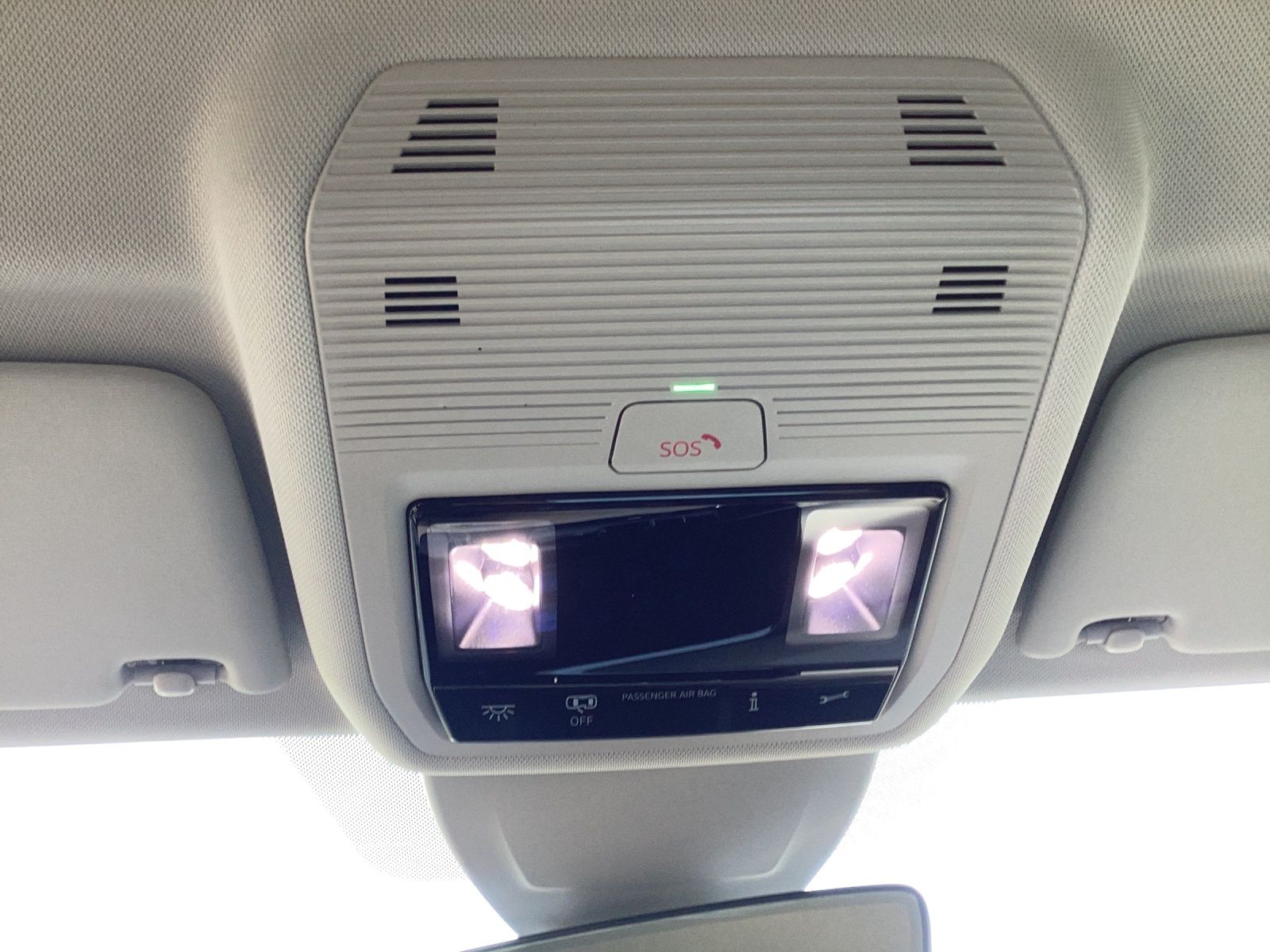 Fahrzeugabbildung Volkswagen Golf VIII TDI 1,99% DSG AHK ACC Kamera LED AID N