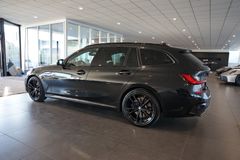 BMW M340i Touring xDrive | Laser | Pano | HuD | 19 BMW M340i Touring xDrive | Laser | Pano | HuD | 19