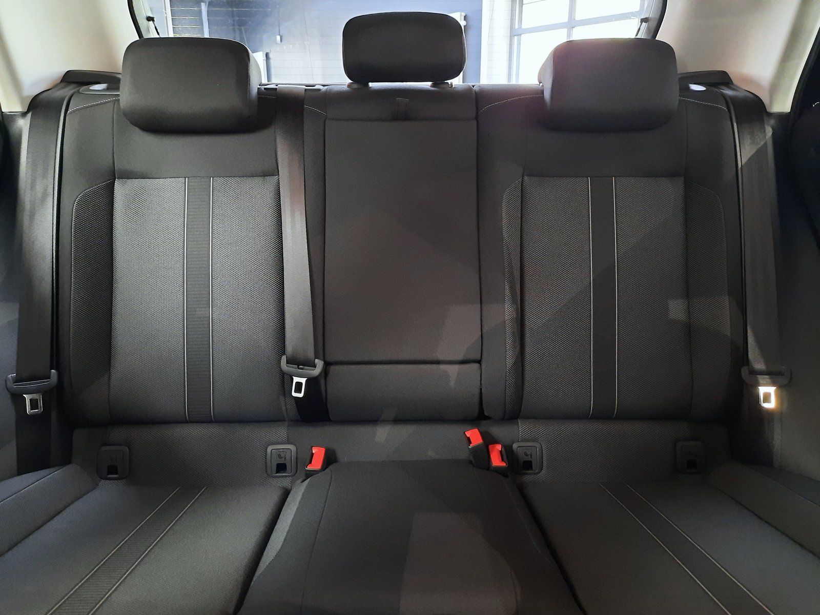 Fahrzeugabbildung Volkswagen T-Roc TSI *Standhzg*AHK*Navi*LED*PDC*ACC*APP*