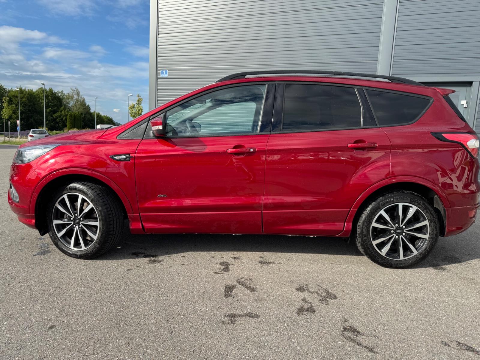 Ford Kuga ST-Line*NAVI*LEDER*TOP ZUSTAND*EURO 6* 4X4