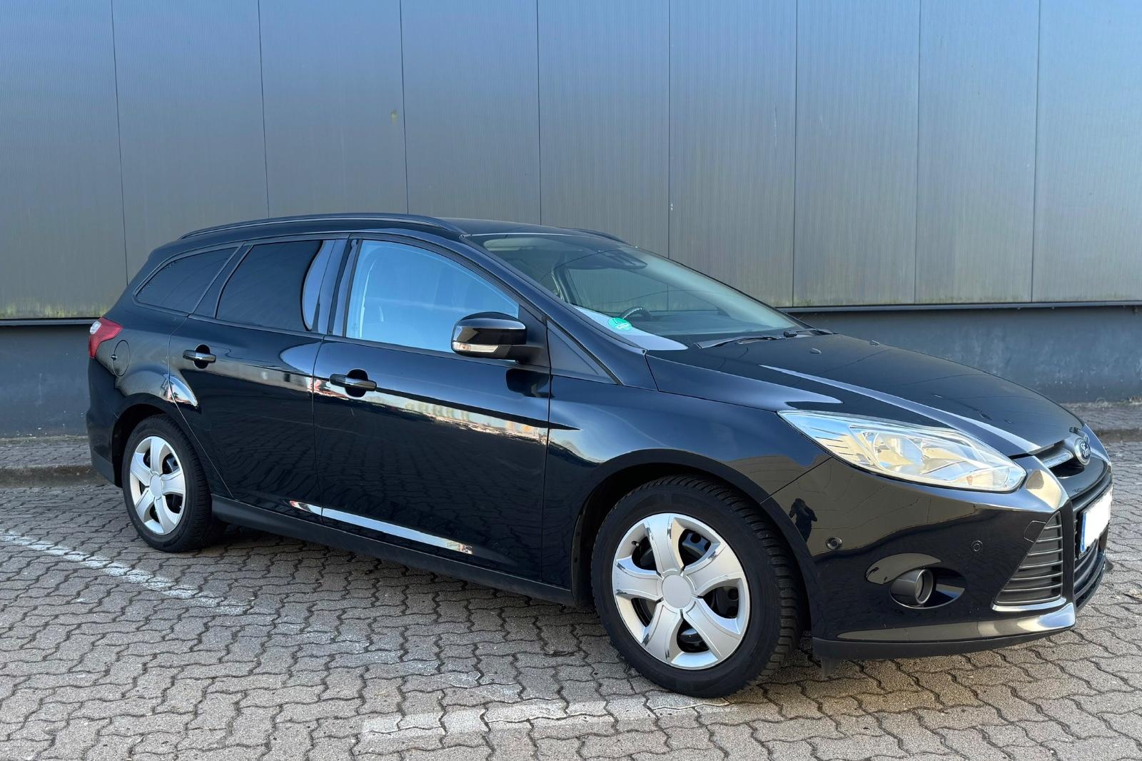 Ford Focus 1.0 Sync Edition*NAVI/PDC/SHZ*Zahnriemen