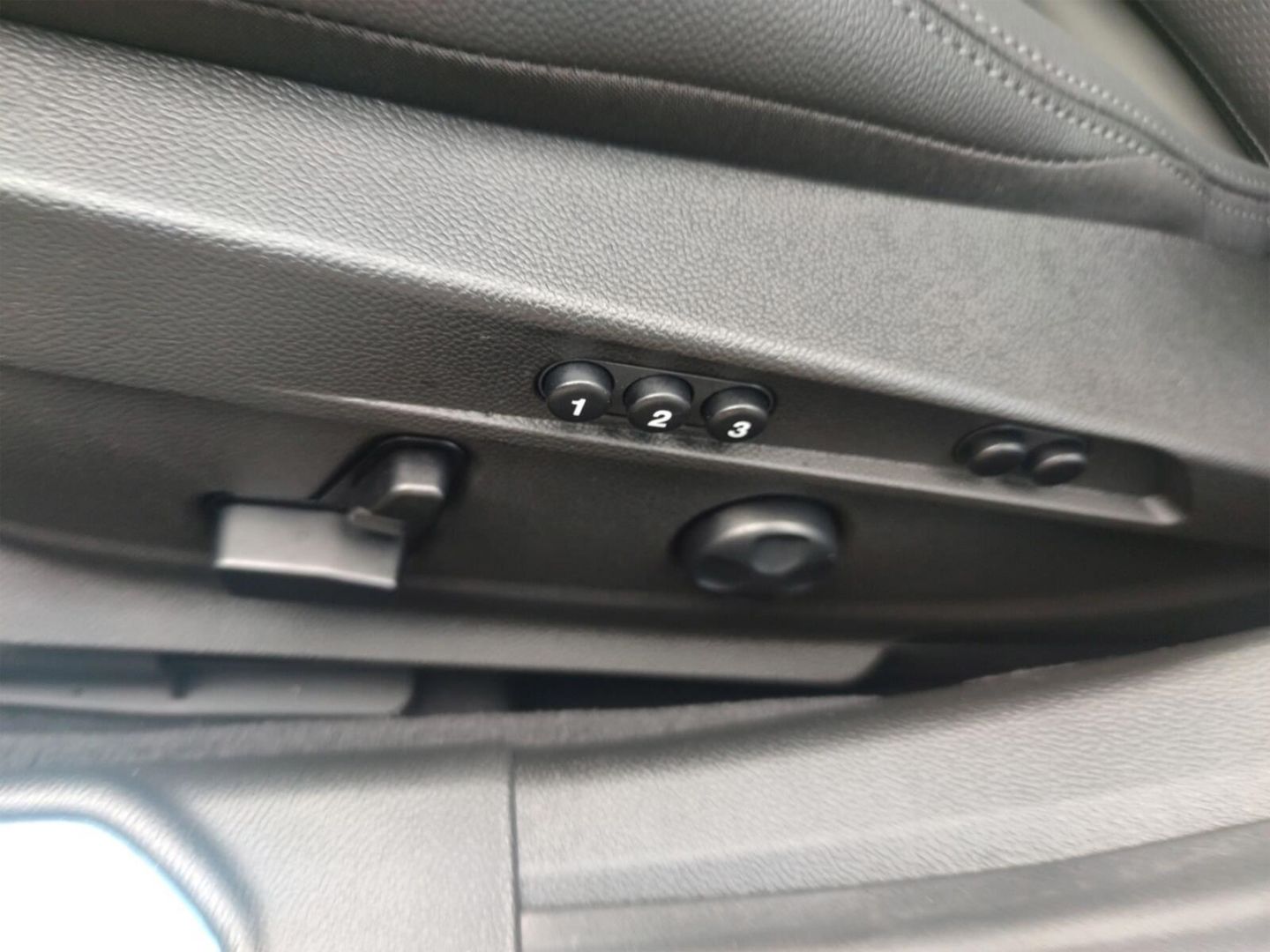Fahrzeugabbildung Alfa Romeo Giulia 2.0Turbo Q4 Veloce +HARMAN/KARDON+PANORAM