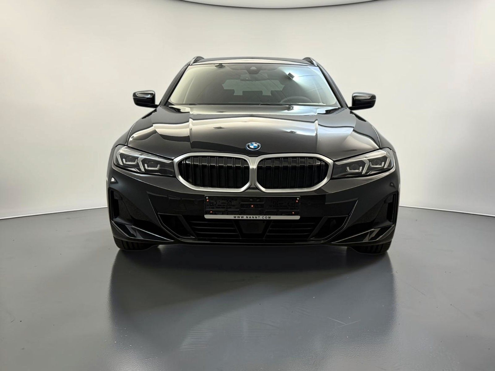 BMW 330 e Touring*ACC*AHK*SPORTSITZE*18Z*DRIVING ASS imagem 2