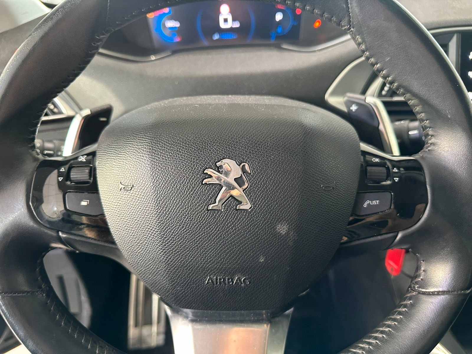 Fahrzeugabbildung Peugeot 308 SW Allure 1.5D NAVI/LED/PDC/ALU/R´CAM