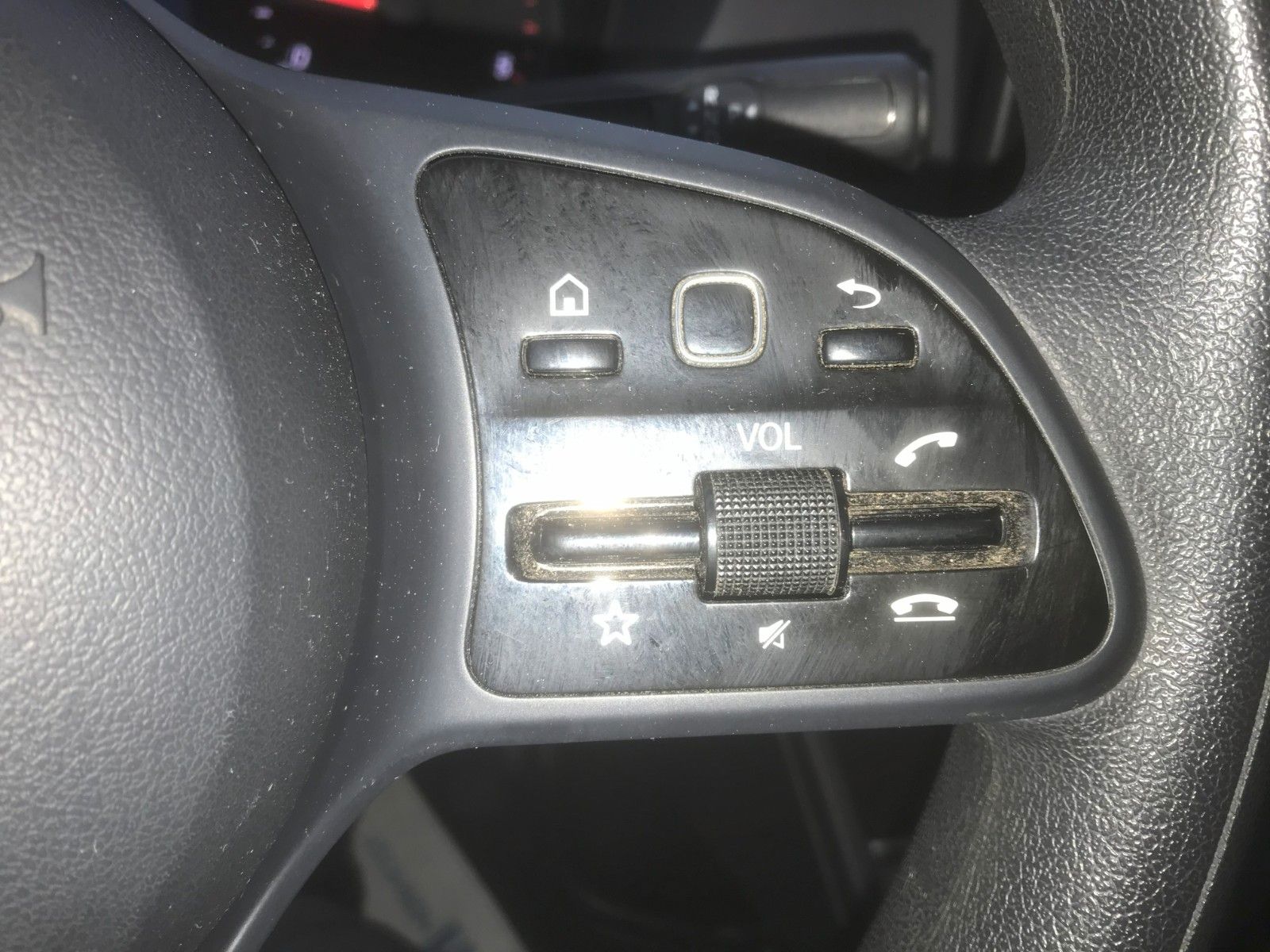 Fahrzeugabbildung Ford Transit Custom Kasten 300 L2 Trend,AHK,Automatic