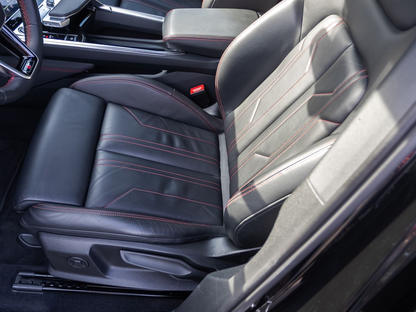 Audi Q8 e-tron S line 50 qu Navi Matrix Panorama AIR  foto 13