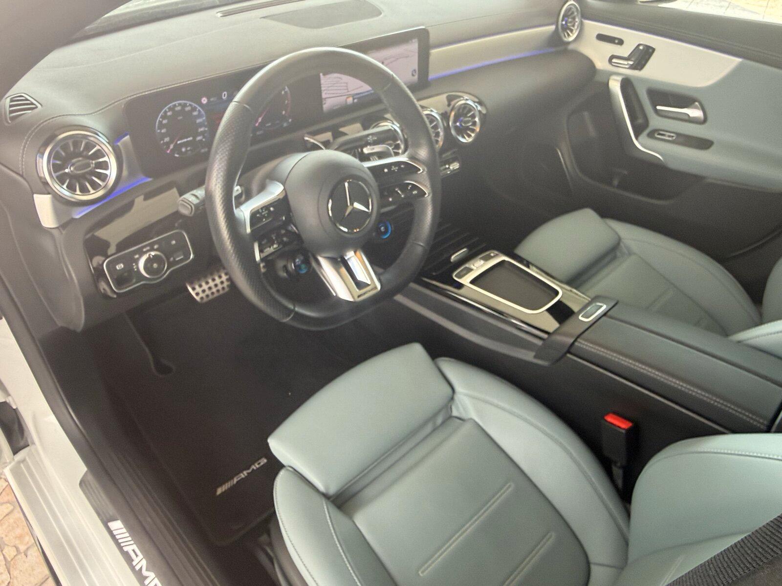 Mercedes-Benz CLA 35 AMG 4M SB Pano.-Dach/Distronic/Kamera/LED