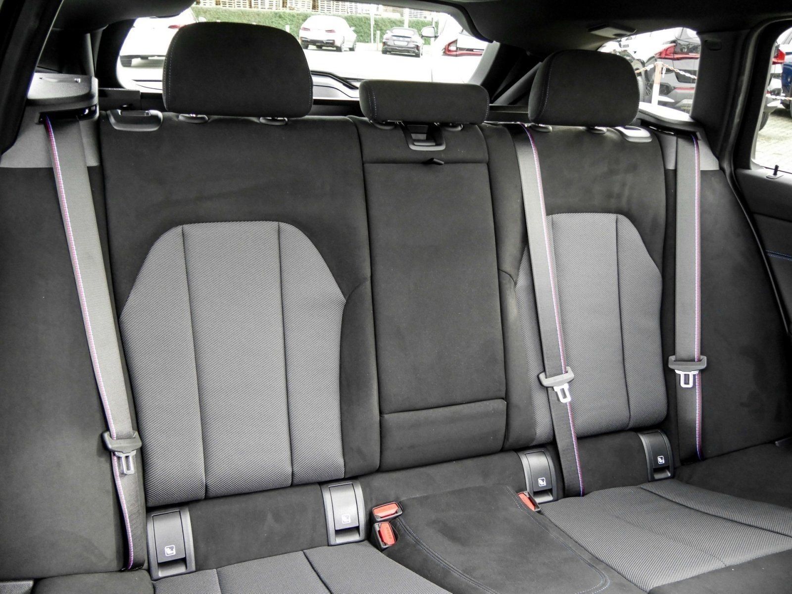 BMW 320 - Bild 4