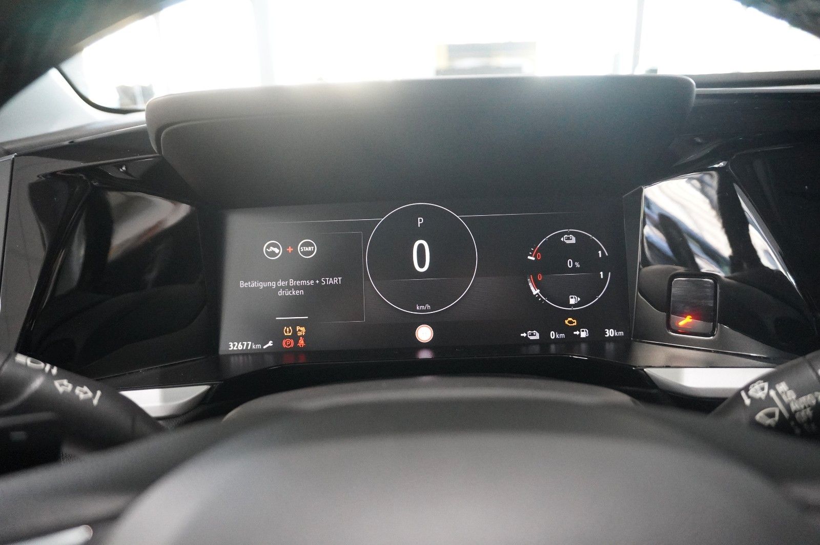 Fahrzeugabbildung Opel Grandland (X) ULTIMATE 4HYBRID NAVI/LED/SPORT/SH