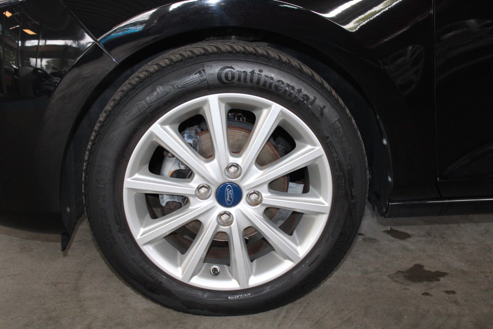 Fahrzeugabbildung Ford Fiesta Titanium LED KLIMA Allwetter PDC WinterP.