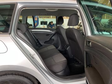 Volkswagen Golf VII Variant Trendline BMT *NAVI*TEM*TÜV-NEU