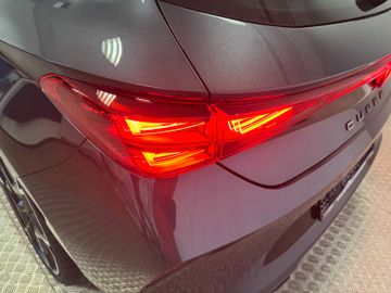 Cupra Leon 2.0 TSI 221 kW VZ  Pano+Sennheiser+19 Zoll