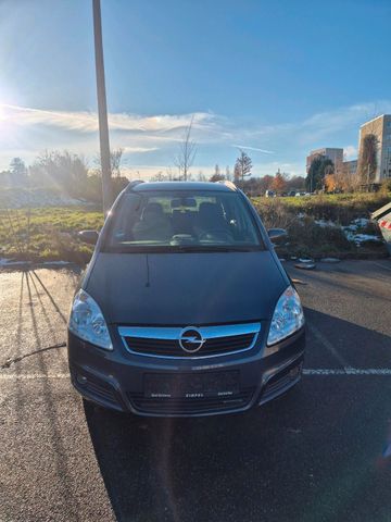 Opel zafira B 2.2 direct  7 Sitze