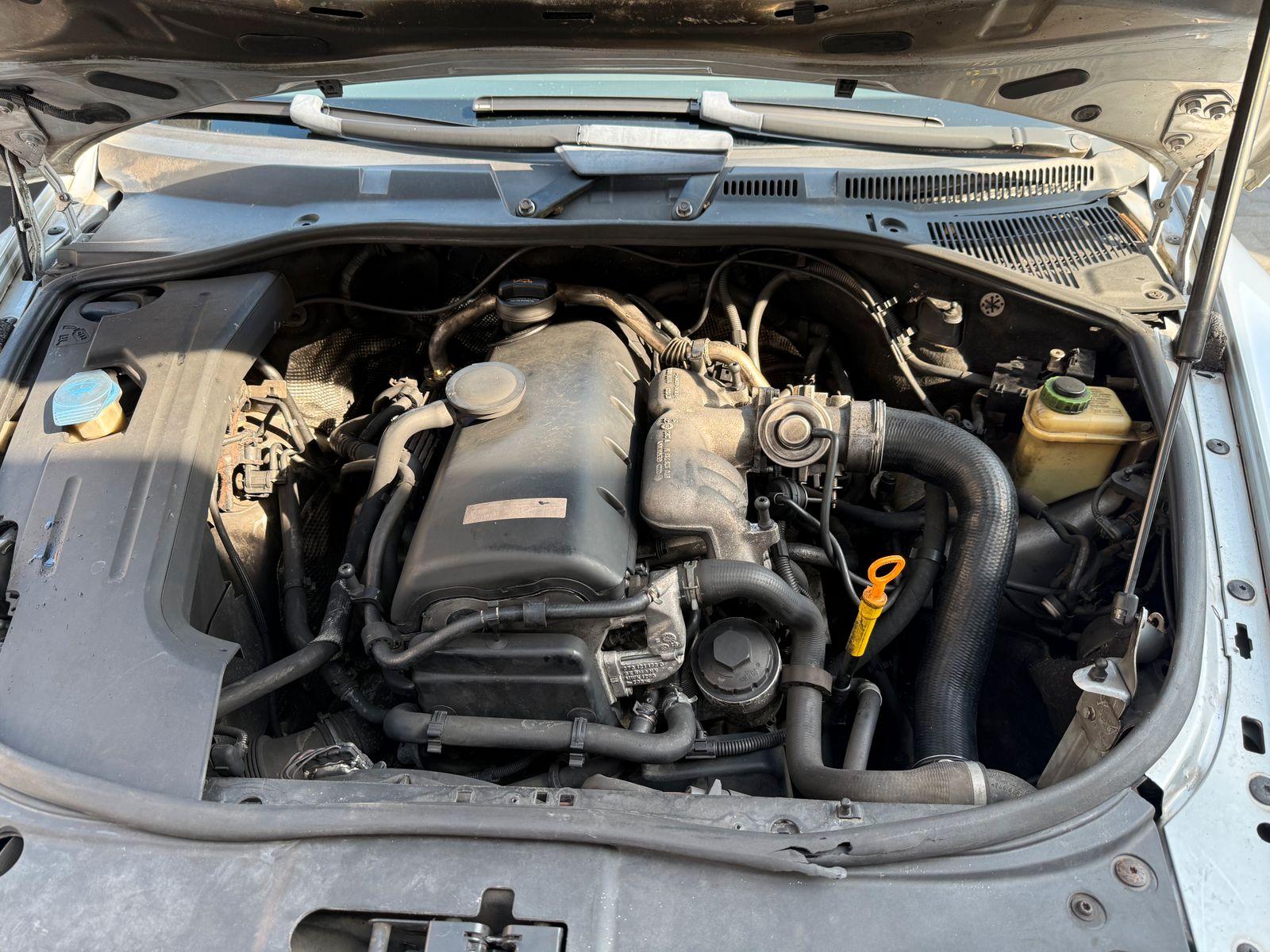 Volkswagen Touareg 2004 — photo 12