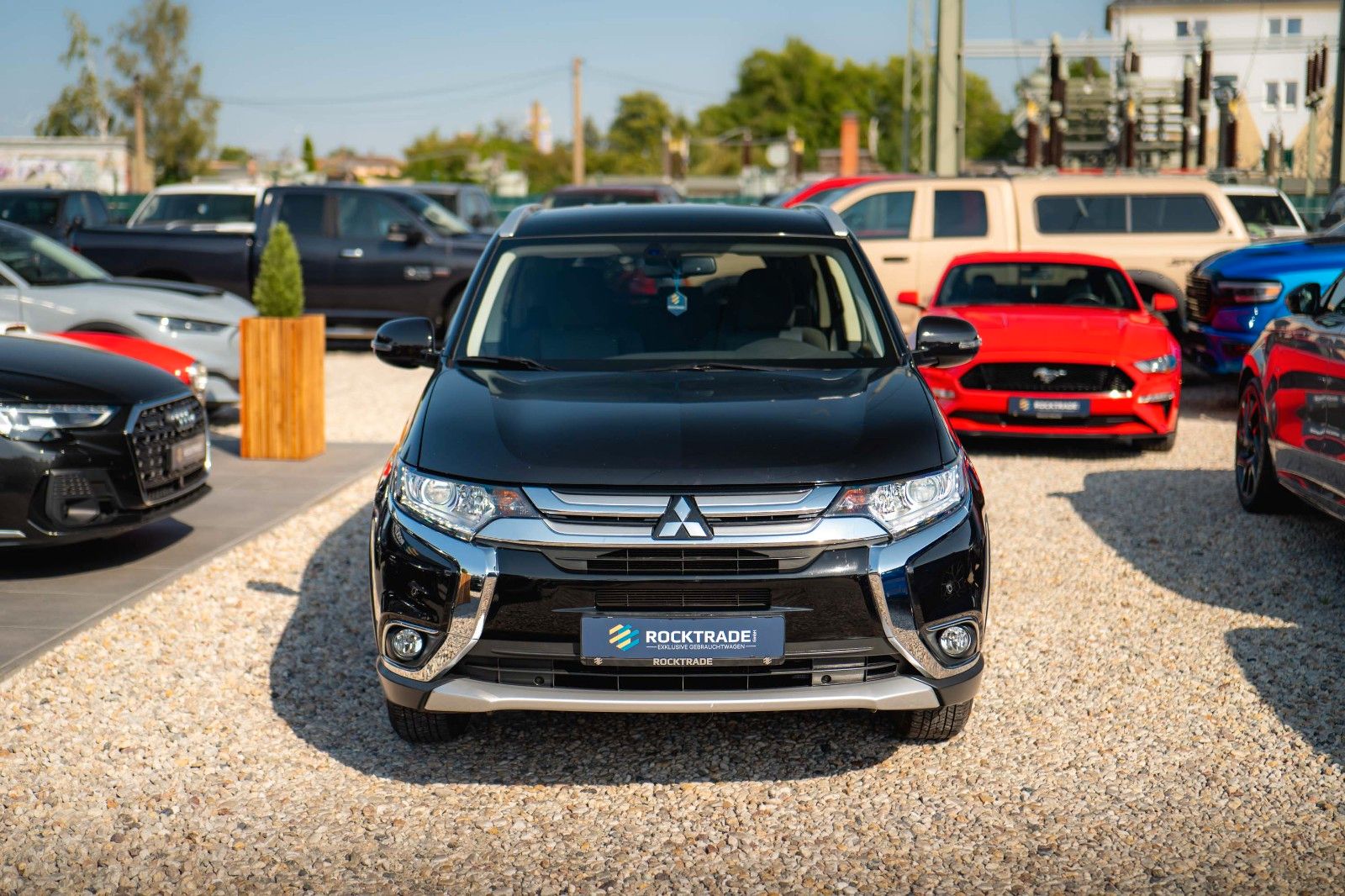 Fahrzeugabbildung Mitsubishi Outlander Edition 100 2WD | DAB | Kamera | 1Hand