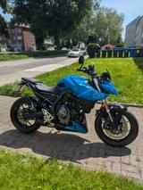 Suzuki GSX 8s Neuwertig viel Zubehör  A2 tauglich - SUZUKI GSX 8S