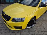 Skoda Octavia Combi RS*E-Klappe*Navi*Xenon*18Zoll* - Skoda Octavia Combi mit Diesel-Antrieb