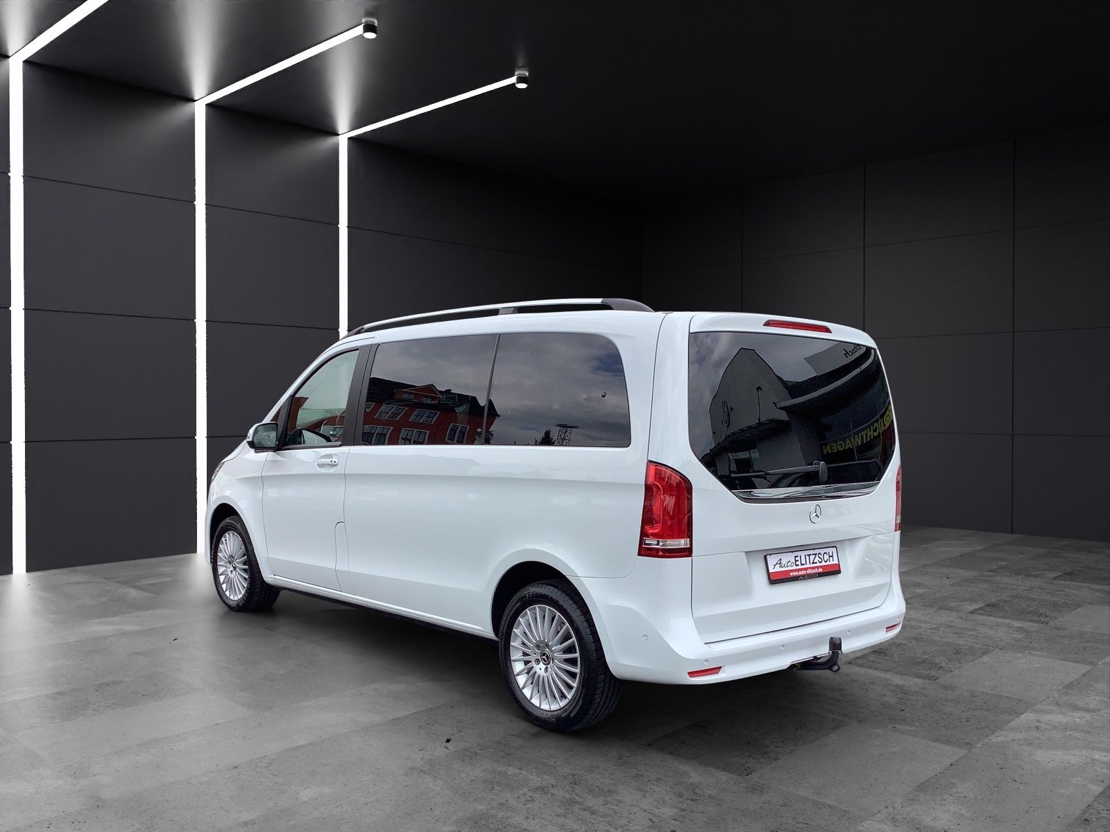 Fahrzeugabbildung Mercedes-Benz V 250 d EDITION 4M 7-Si. LED AHK NAVI MBUX