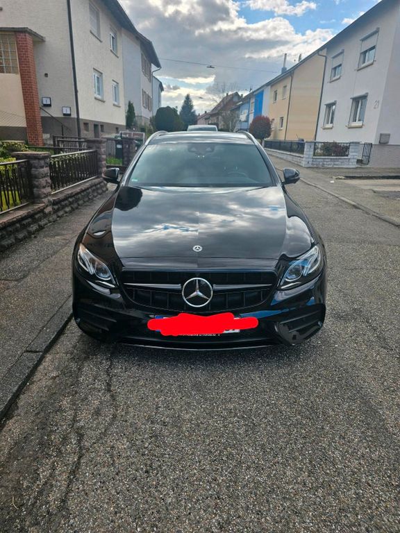 Image of Mercedes-Benz E 400