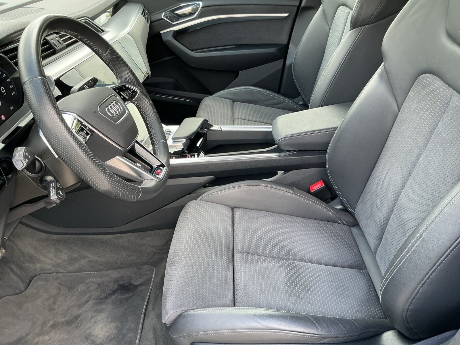 Audi e-tron - Bild 12
