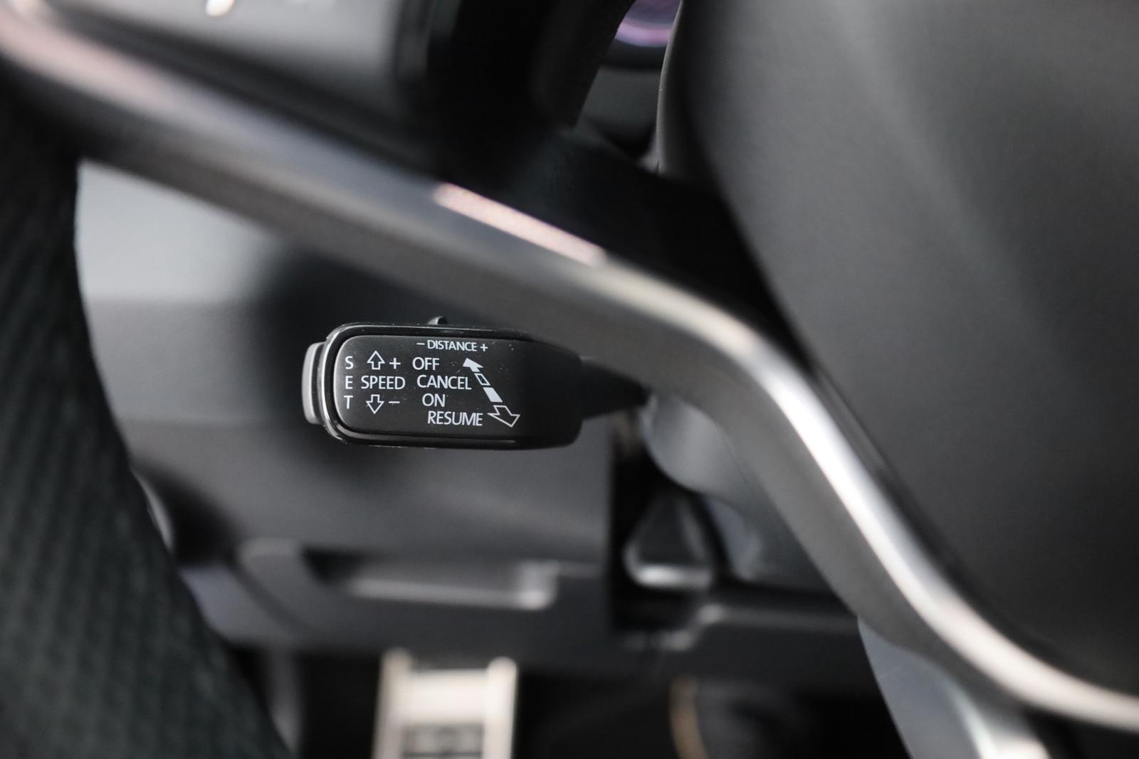 Skoda Karoq Sportline 2.0 TDI DSG Matrix ACC AHK Pano, миниатюра 19