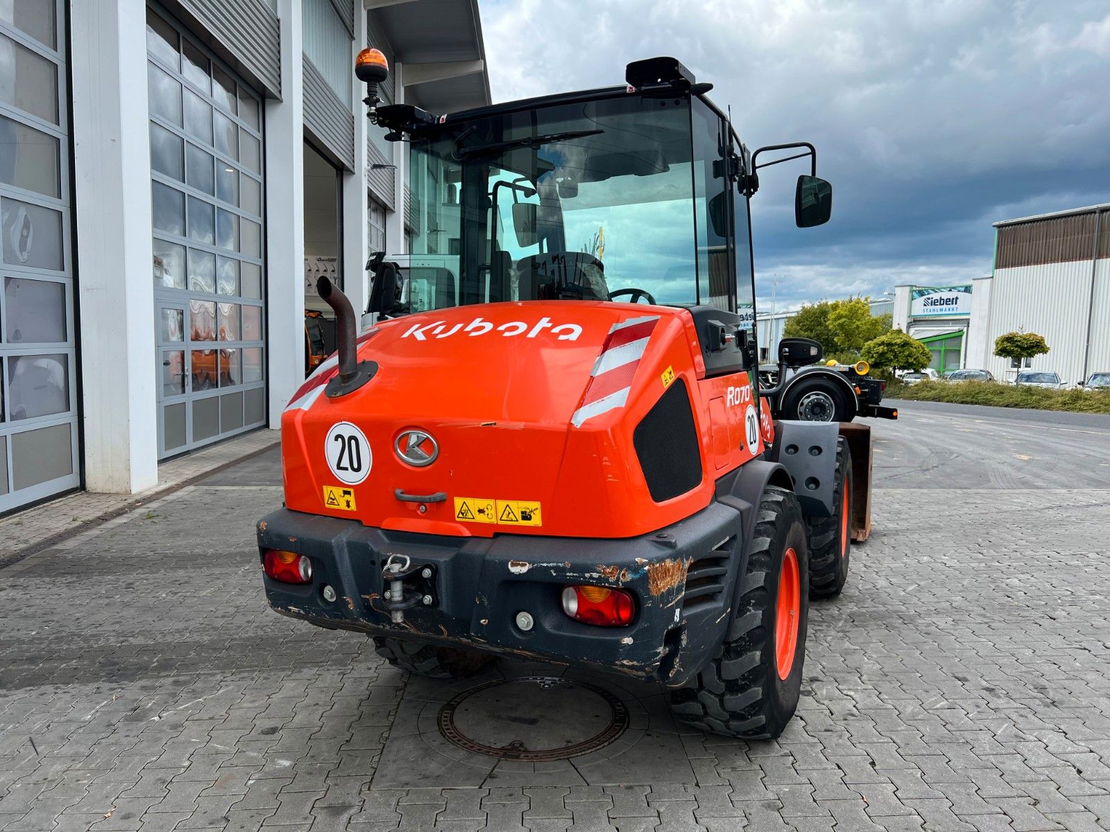 Fahrzeugabbildung Kubota R070 / Gabel & Schaufel / nur 1.869h!