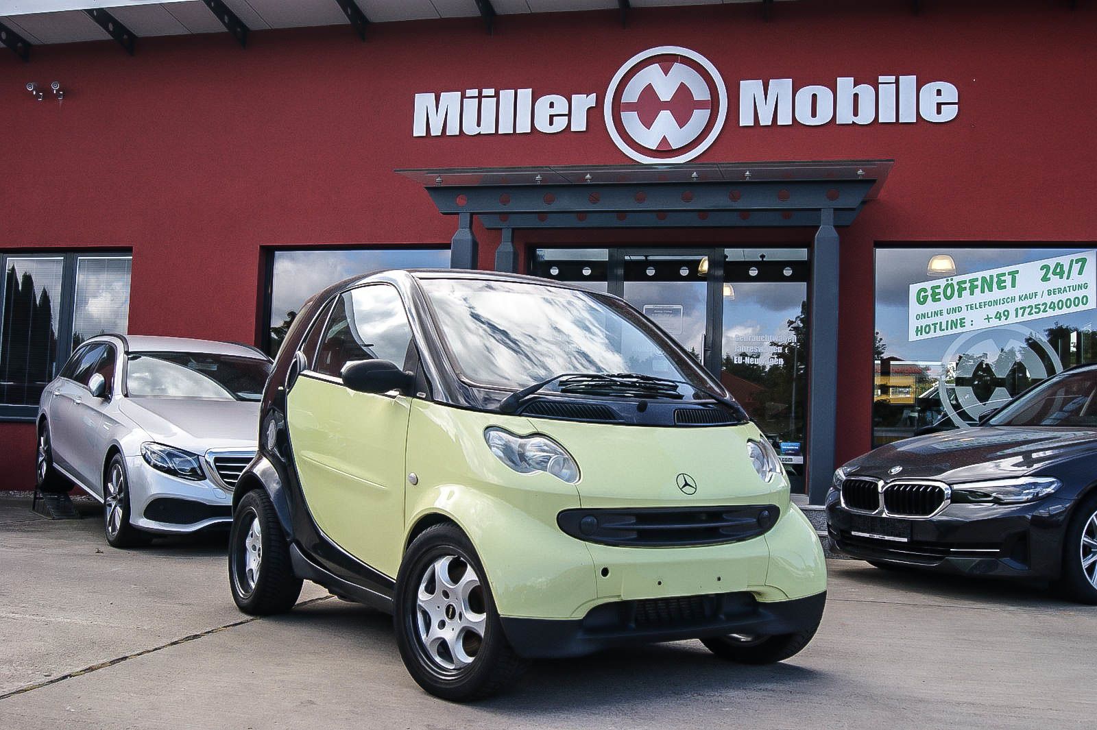 Fahrzeugabbildung Smart fortwo city-coupe Pulse KLIMAAUTOMATIK PANORAMA