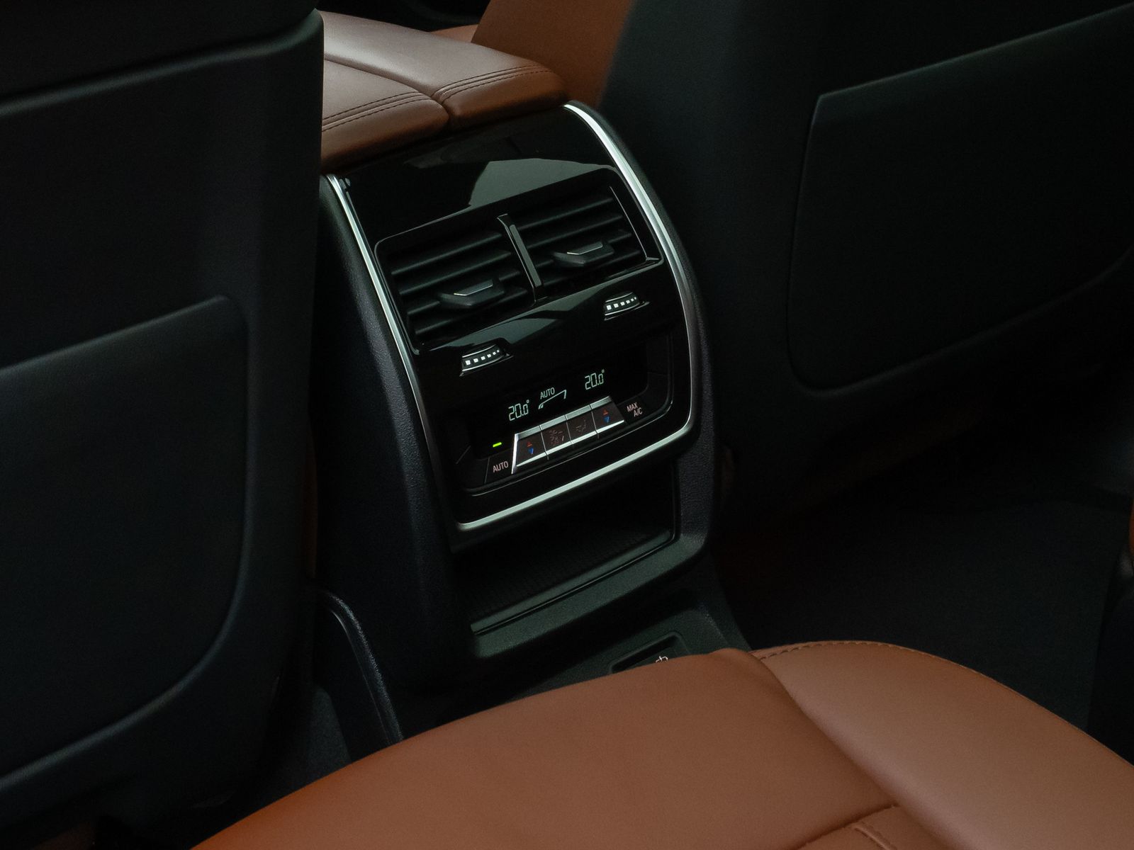 Fahrzeugabbildung BMW X7 M50i Panorama Laser 360°HUD H/K SoftCl 22Zoll