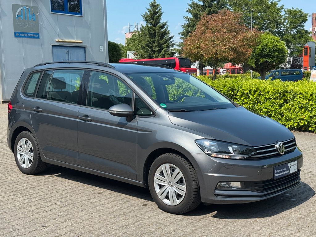 Image of Volkswagen Touran