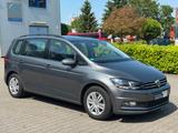 Volkswagen Touran Comfortline*Garantie*Pano*7 Sitzer*Kamera - VW Touran Gebrauchtwagen in München
