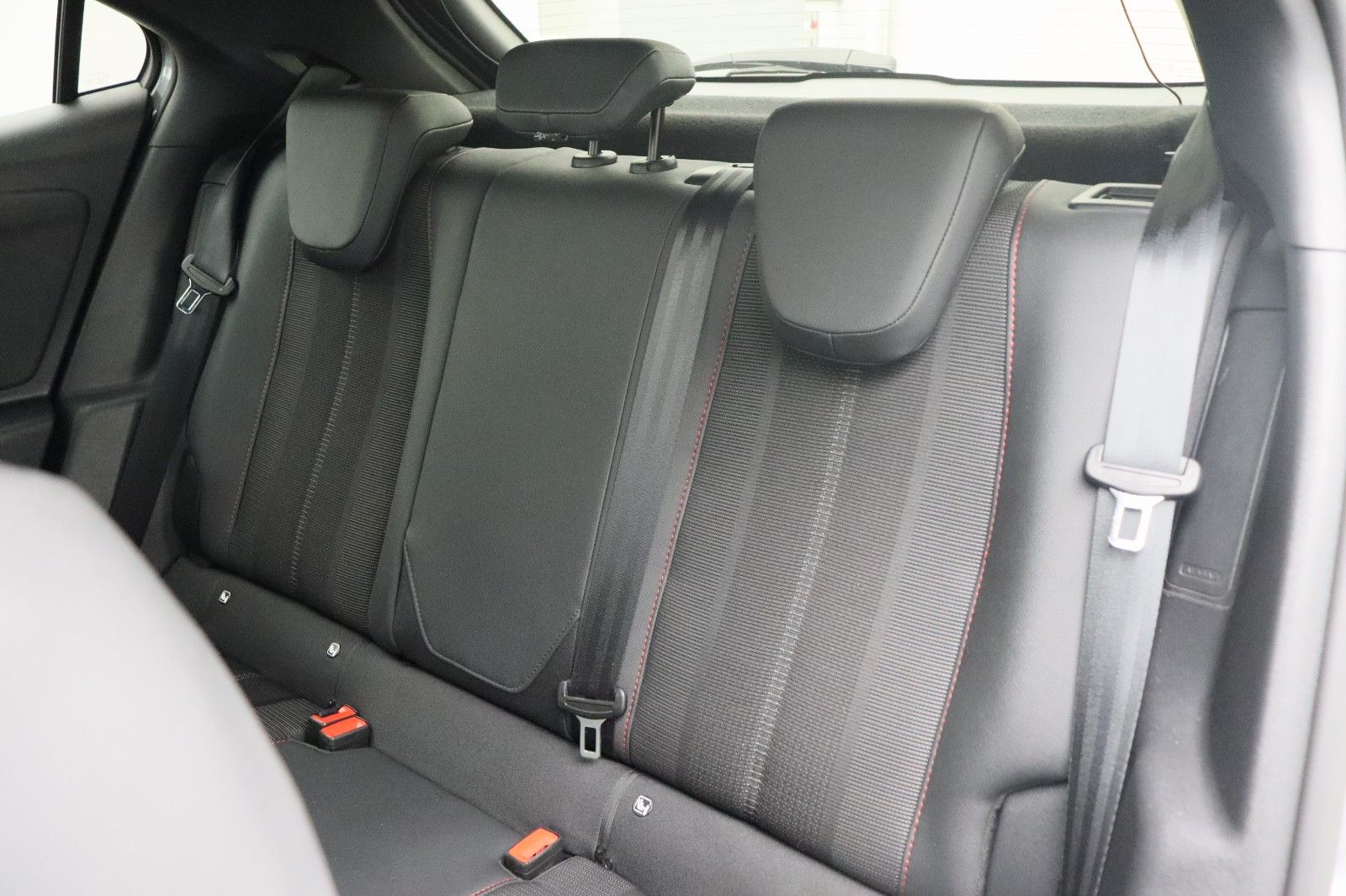 Fahrzeugabbildung Opel Mokka e GS Line