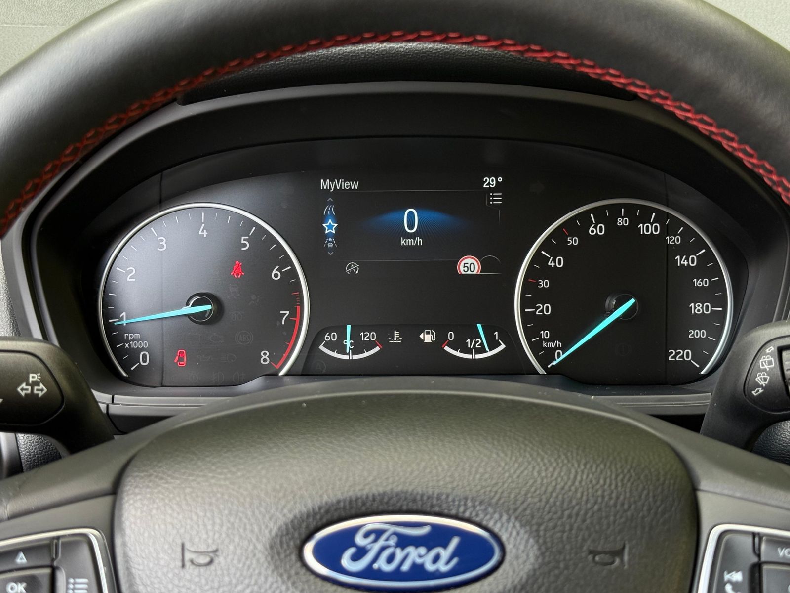 Fahrzeugabbildung Ford EcoSport 1.0EB ST-Line LED+NAV+SHZ+KAM+B&O+ALCAN