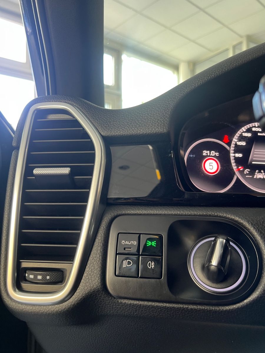 Fahrzeugabbildung Porsche Cayenne S * APPROVED GARANTIE *Sport-Abgasanlage