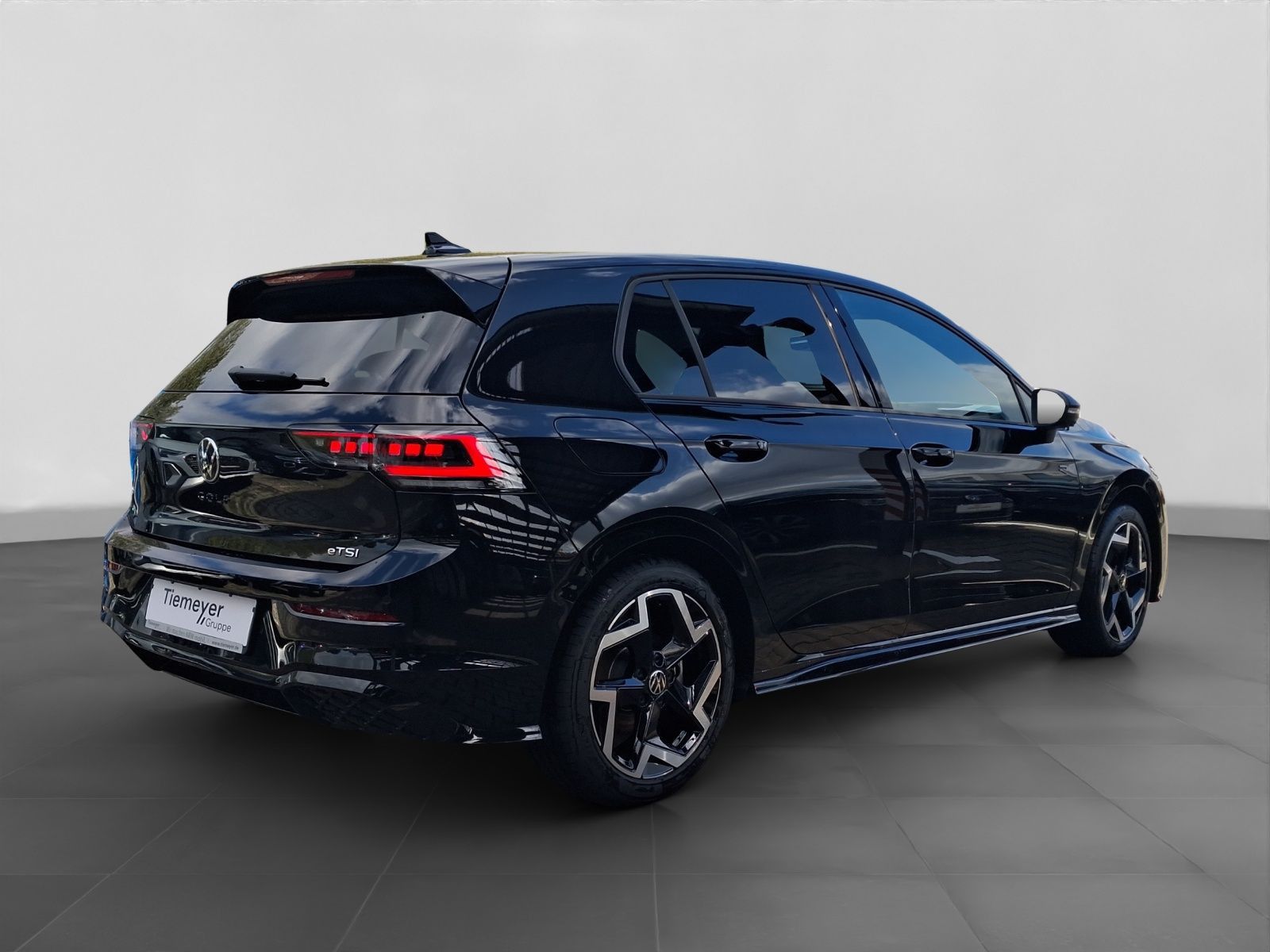 Volkswagen Golf 1.5 eTSI DSG R-LINE ST.HEIZ H K HuD ASSIST foto 3