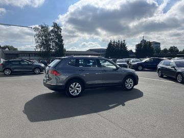 Volkswagen Tiguan Allspace - 8