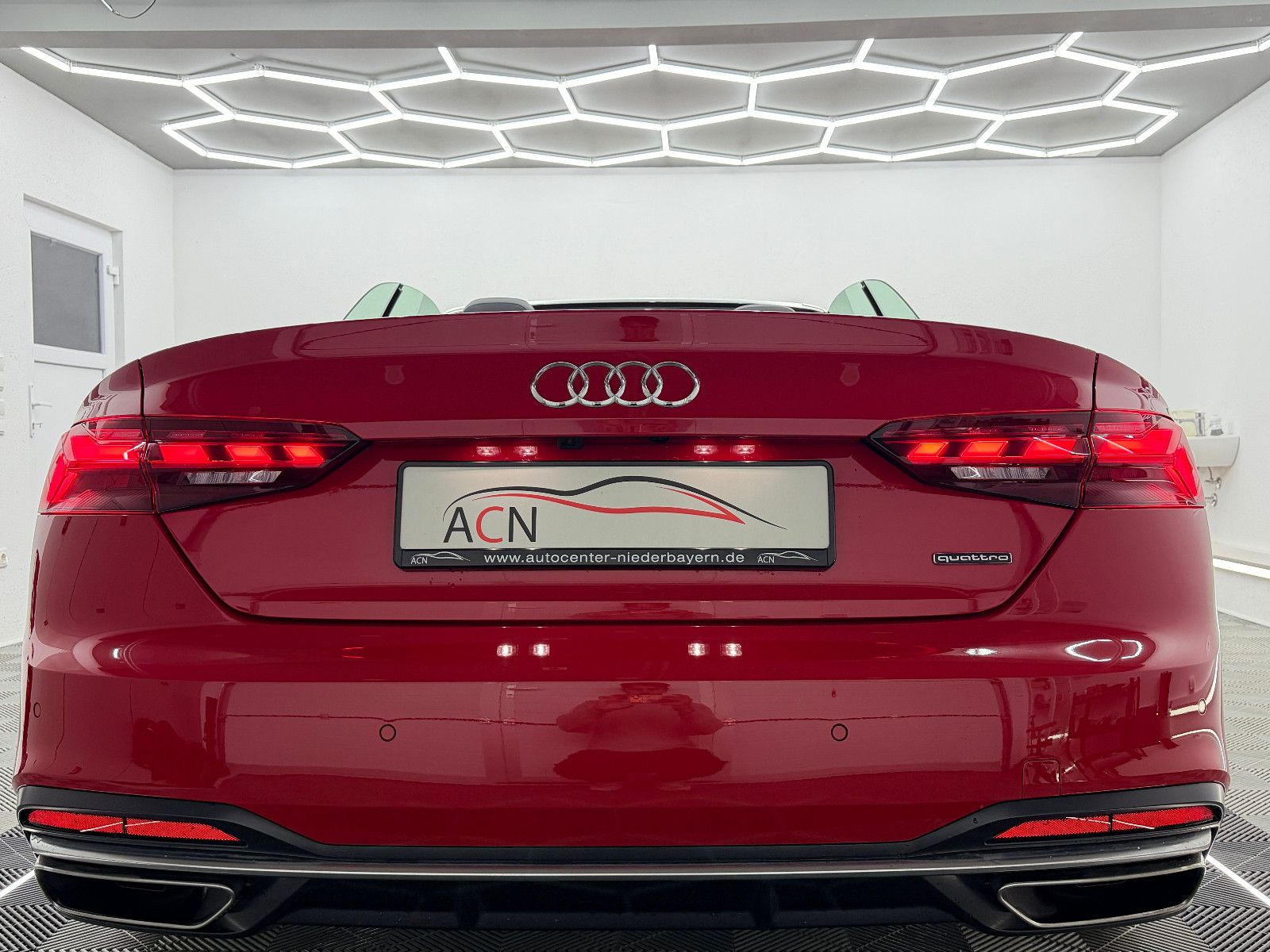 Fahrzeugabbildung Audi A5 Cabriolet 40 TFSI Quattro/AHK/MATRIX/VRTL PIT