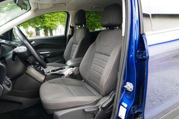 Ford Kuga - 10
