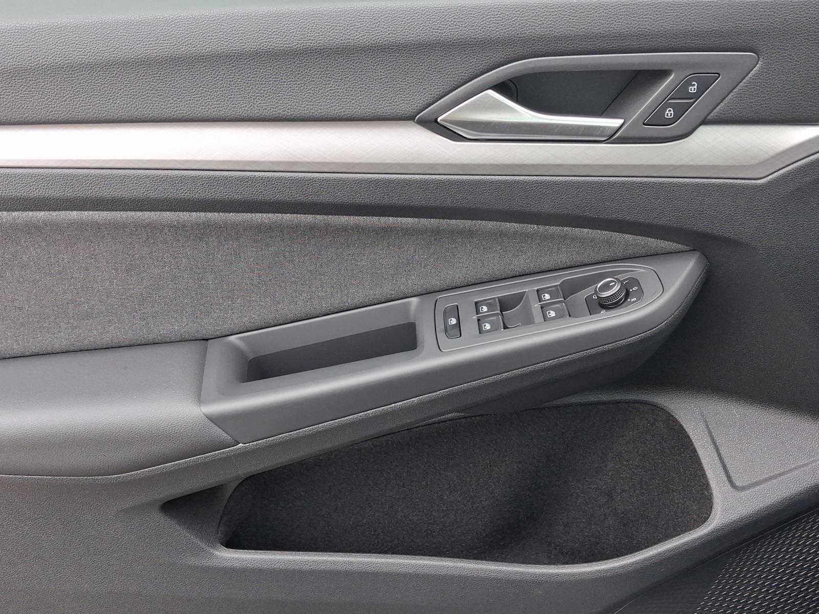 Volkswagen Golf VIII Lim. (DA1)(2024->) 1.5 eTSI 110 kW Lif, миниатюра 12