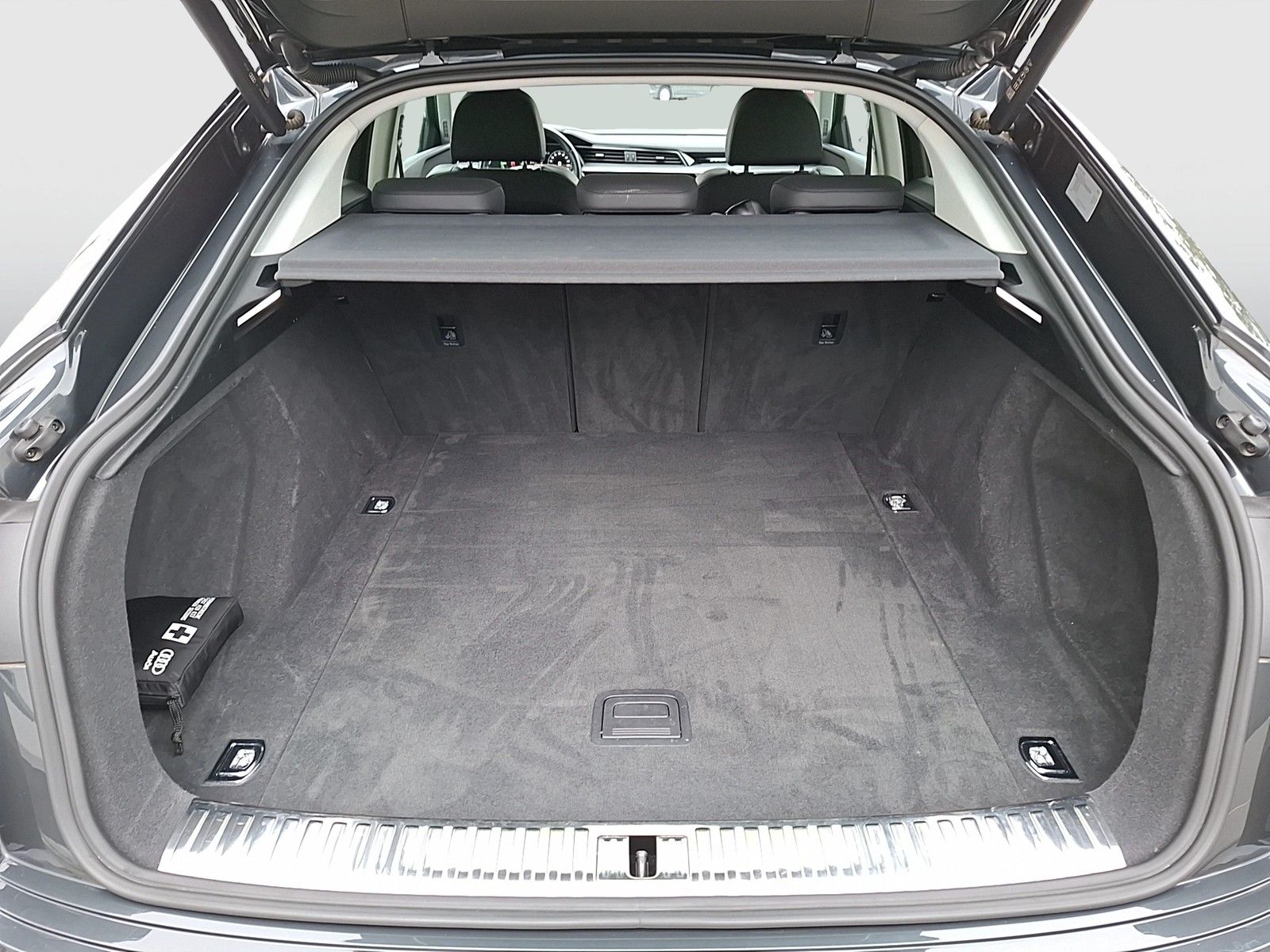 Fahrzeugabbildung Audi e-tron Sportback 50 advanced quattro LED Navi AV