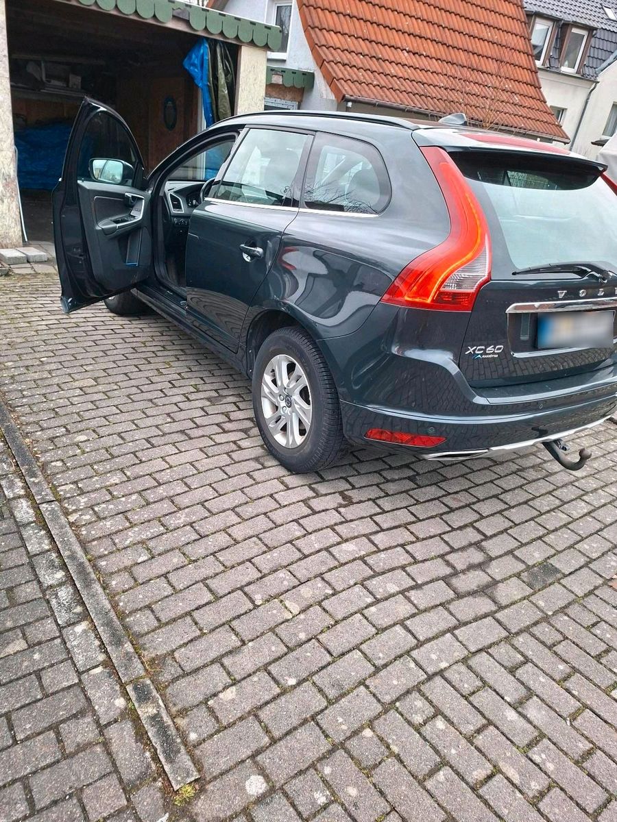 VOLVO XC 60