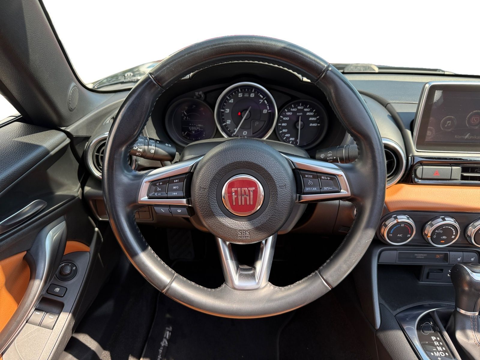 Fahrzeugabbildung Fiat 124 Spider 1.4 MultiAir Turbo Lusso*RFK*BOSE*LED