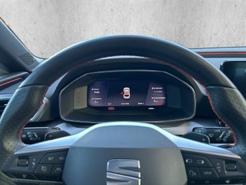 Seat Leon 1.5 eTSI FR AHK+Kam.+KeyLess+LED+Navi+Pano