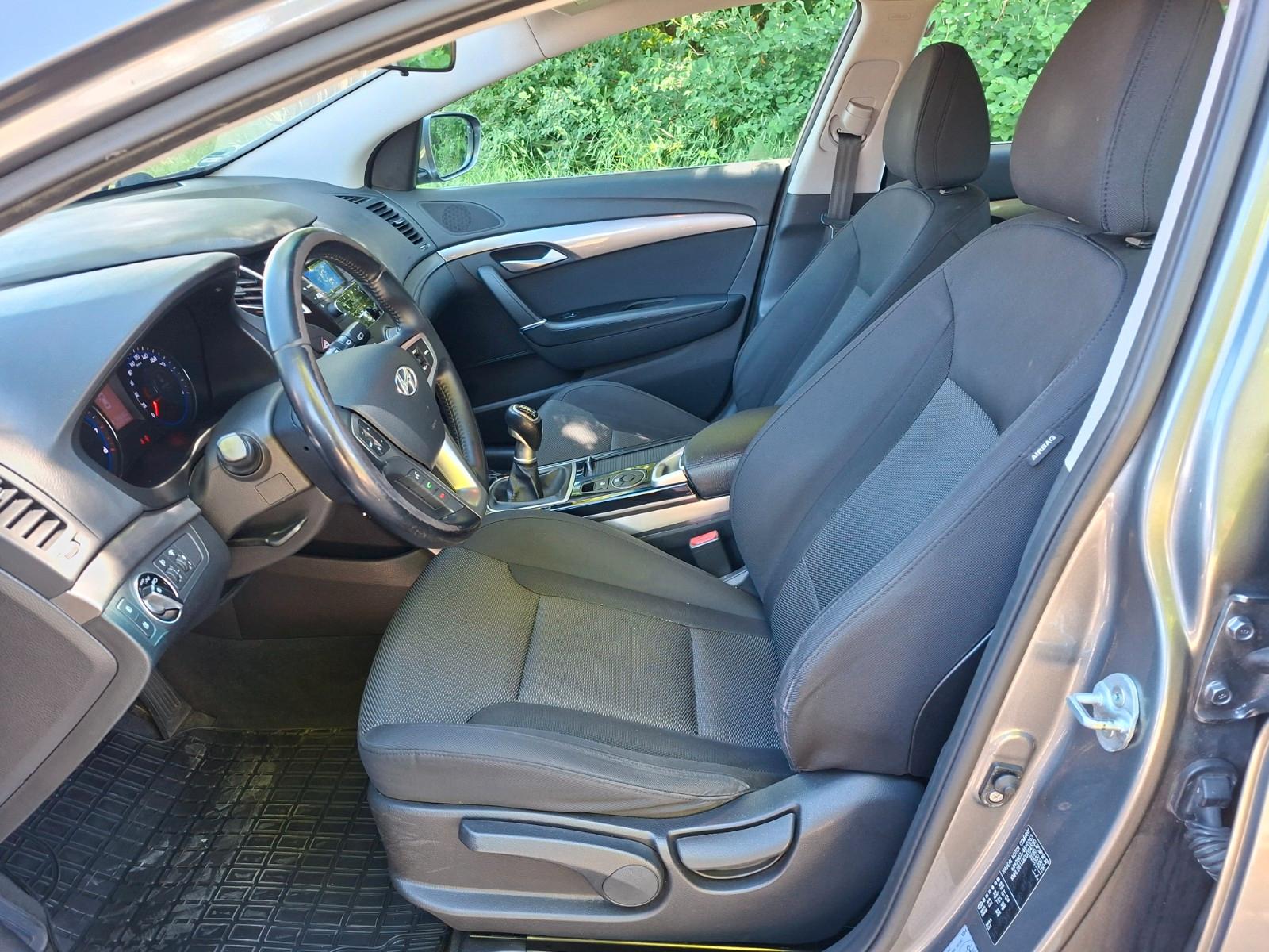 Hyundai i40 2013 — photo 9